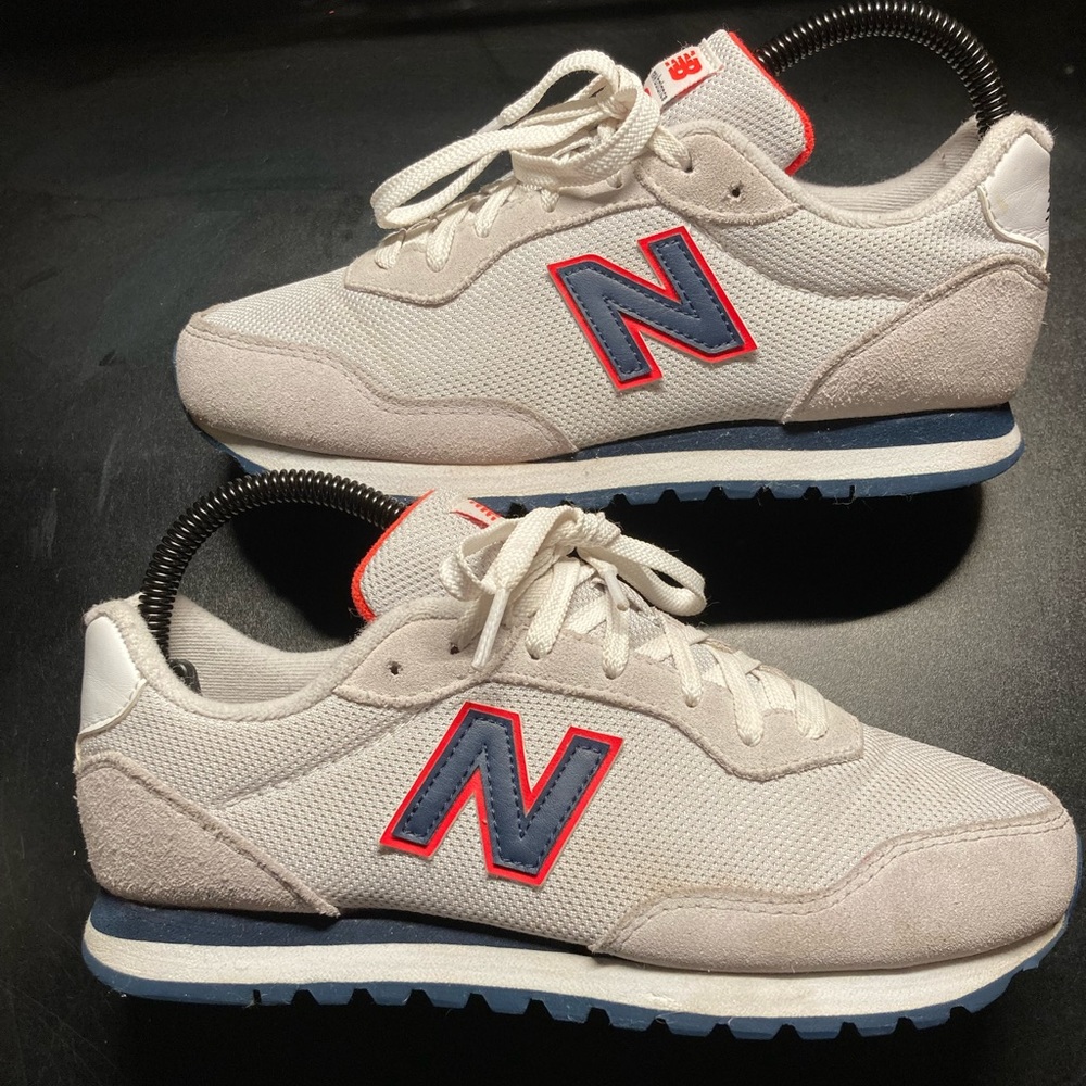 New Balance 527 sneakers